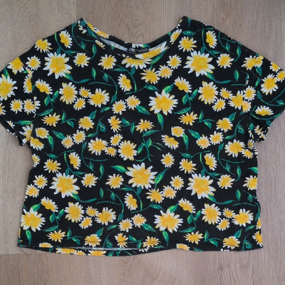 Zara Black Crop Top with Yellow Daisy Print (FREE in Bundle)